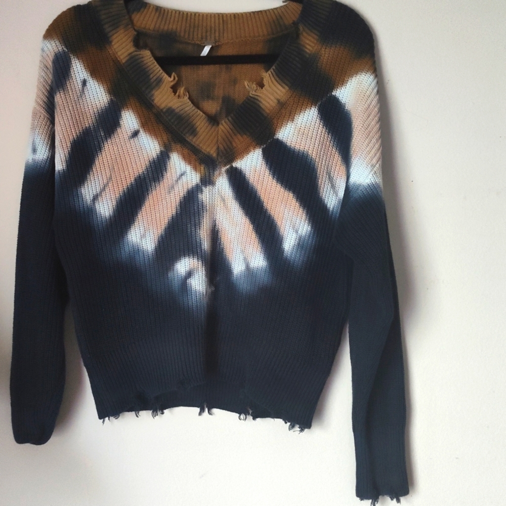 Like new YFB Sweater Comfy Cotton, Roomy Medium Vneck